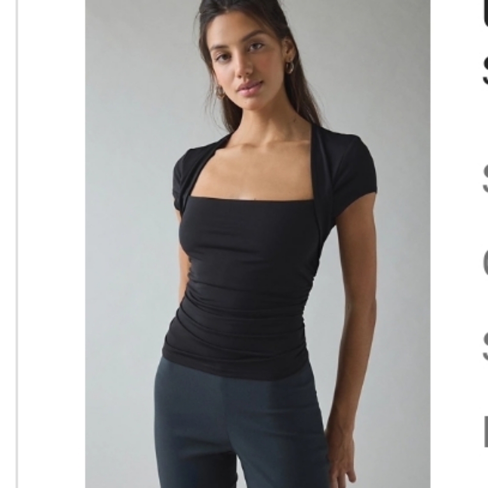 NWT Urban Oufitters Claire Cropped Cap Sleeve Top in Black ■ Size L